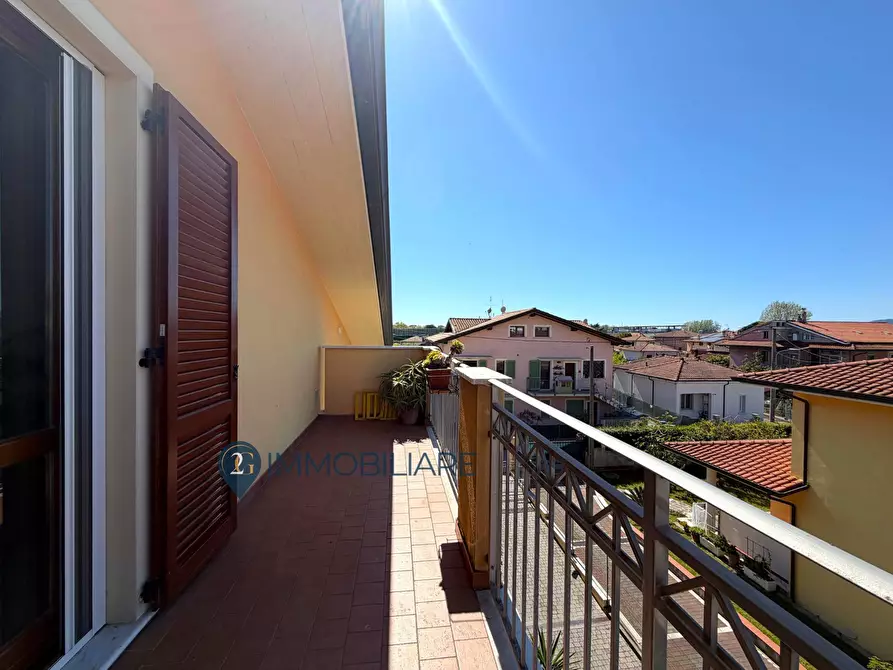 Immagine 31 di Casa indipendente in vendita  in Via Ferdinando Compagni 19 a Massa