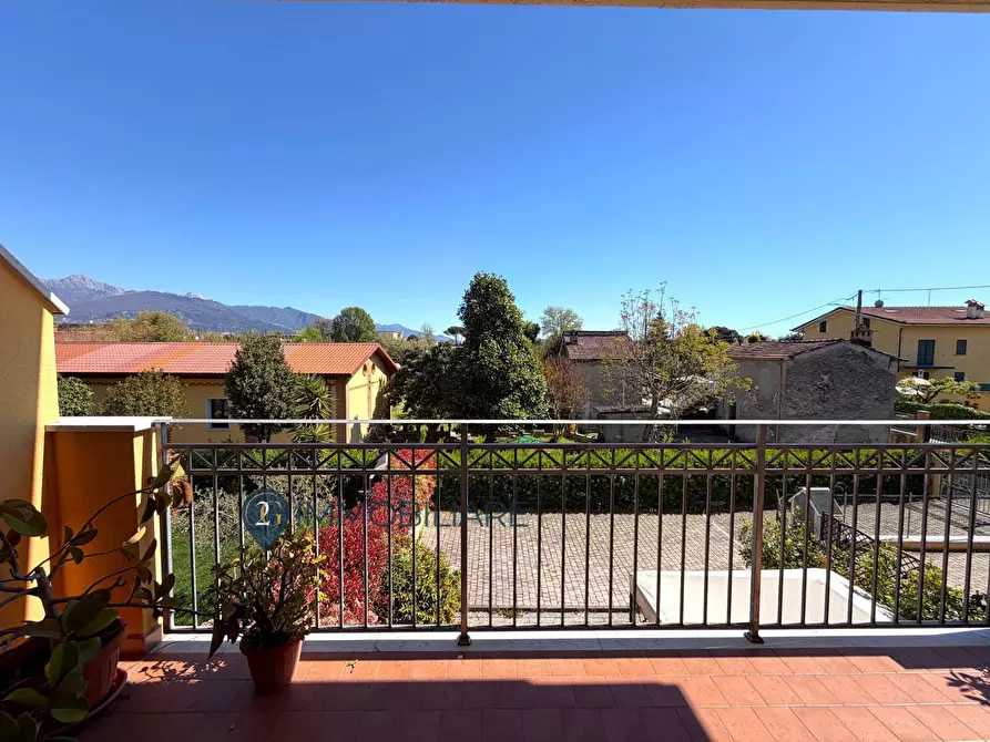 Immagine 4 di Casa indipendente in vendita  in Via Ferdinando Compagni 19 a Massa