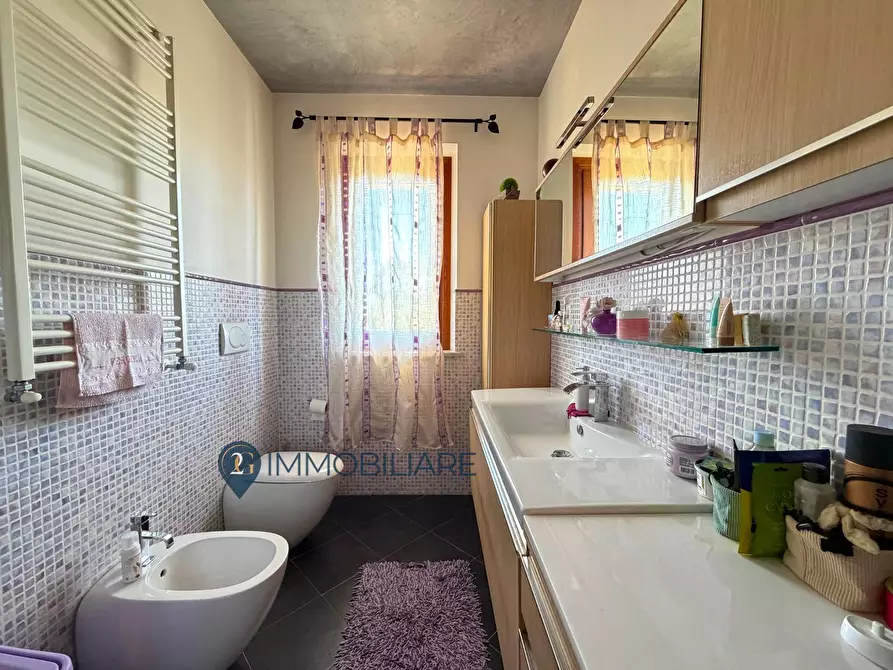 Immagine 11 di Casa indipendente in vendita  in Via Ferdinando Compagni 19 a Massa