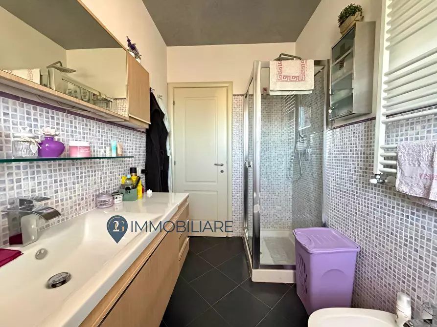 Immagine 13 di Casa indipendente in vendita  in Via Ferdinando Compagni 19 a Massa