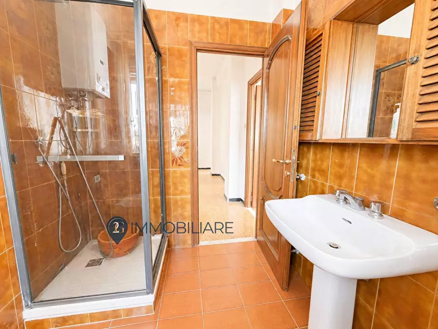 Immagine 12 di Appartamento in vendita  in Via XXIV MAGGIO 178 a La Spezia