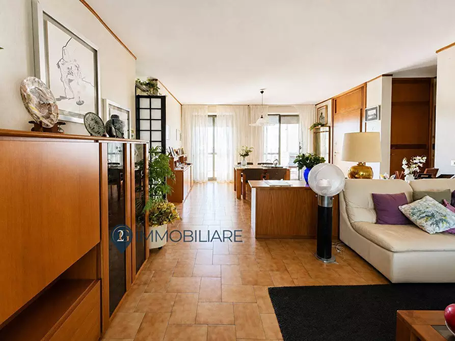 Immagine 11 di Appartamento in vendita  in via giuseppe di vittorio 26 a Santo Stefano Di Magra