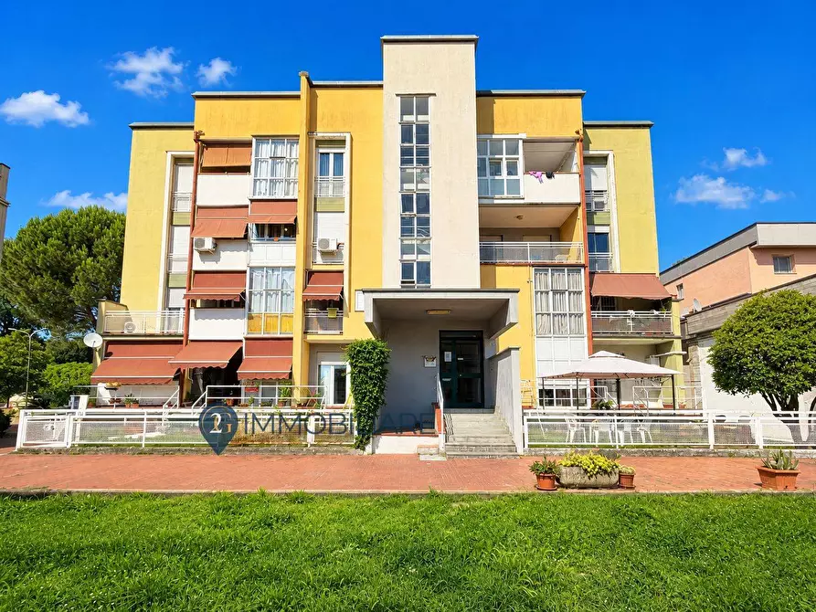 Immagine 1 di Appartamento in vendita  in via giuseppe di vittorio 26 a Santo Stefano Di Magra