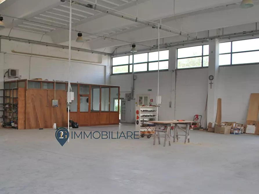 Immagine 9 di Capannone industriale in affitto  in Via Variante Aurelia 4 a Sarzana