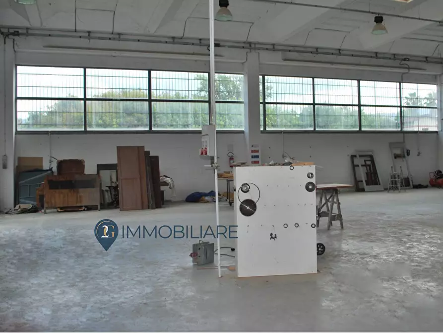 Immagine 10 di Capannone industriale in affitto  in Via Variante Aurelia 4 a Sarzana