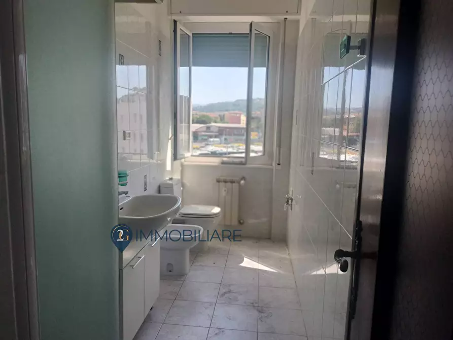 Immagine 12 di Appartamento in vendita  in Via Fontevivo 36 a La Spezia