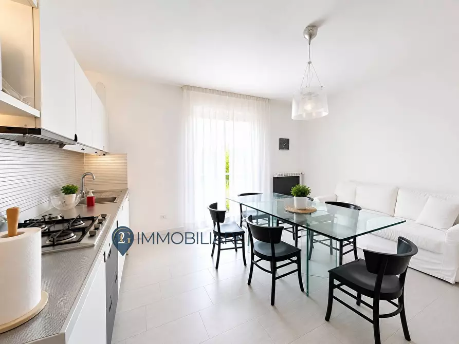 Immagine 3 di Appartamento in vendita  in via cisa vecchia 222 a Santo Stefano Di Magra