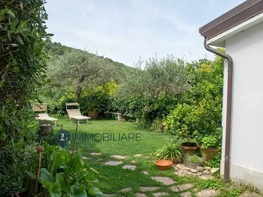 Immagine 4 di Casa semindipendente in vendita  in Zanego a Beverino