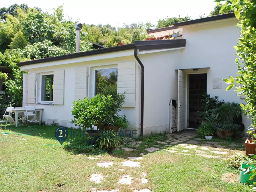 Immagine 5 di Casa semindipendente in vendita  in Zanego a Beverino