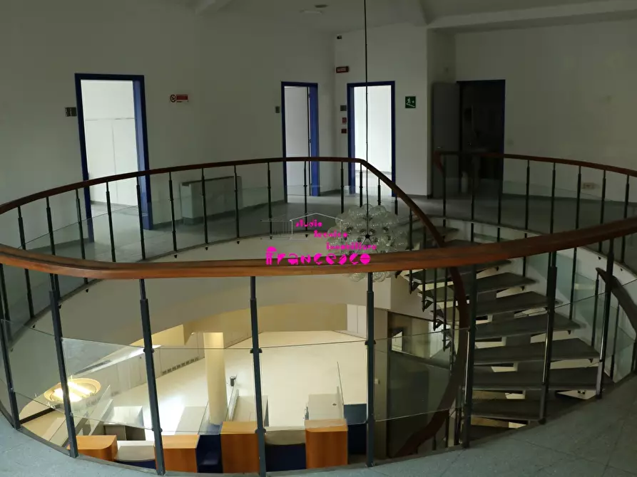 Immagine 15 di Ufficio in vendita  in Via Francesco Berni a Empoli