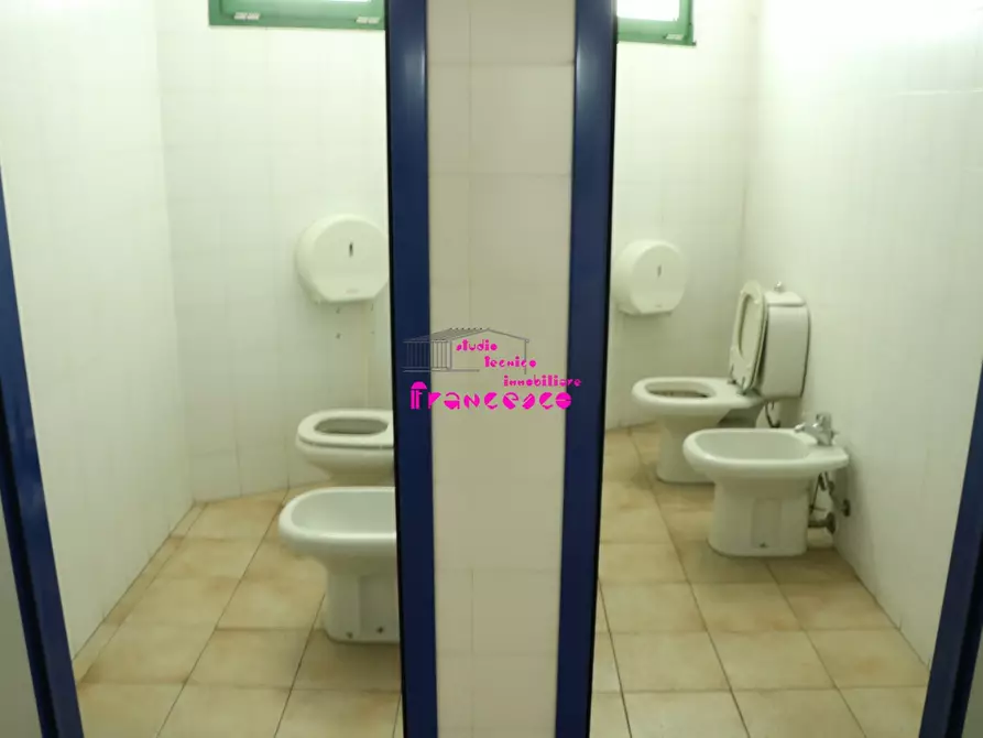 Immagine 17 di Ufficio in vendita  in Via Francesco Berni a Empoli