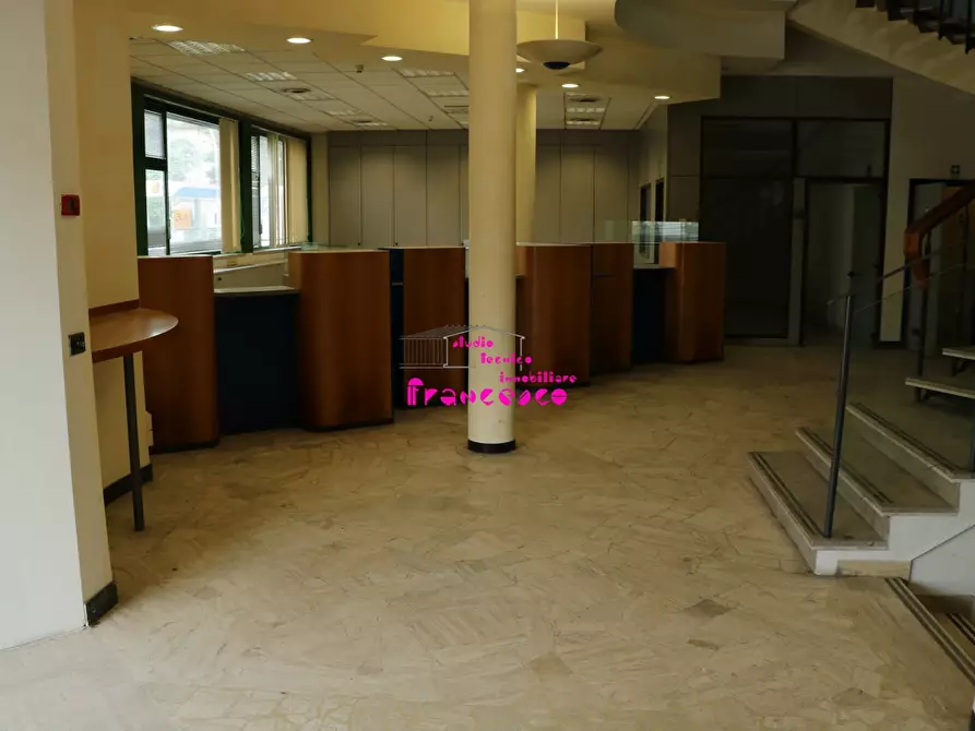 Immagine 22 di Ufficio in vendita  in Via Francesco Berni a Empoli