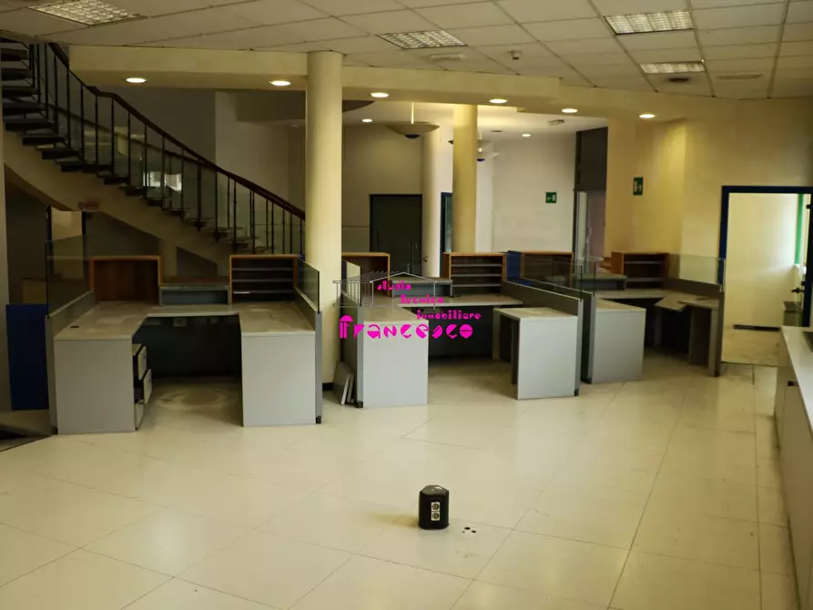 Immagine 24 di Ufficio in vendita  in Via Francesco Berni a Empoli