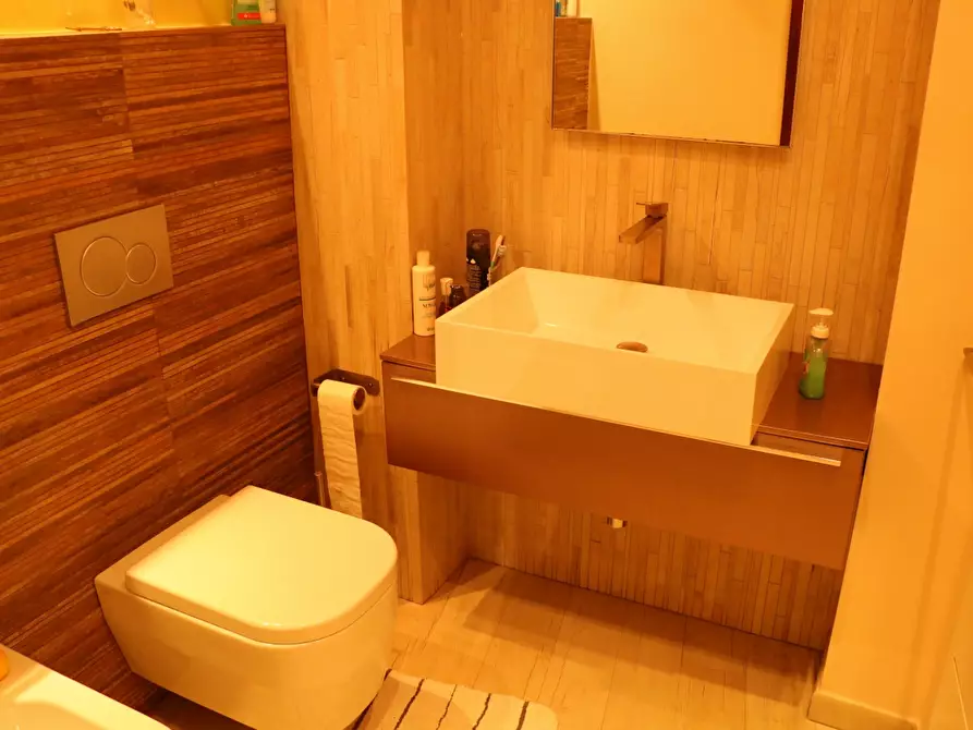 Immagine 11 di Palazzo in vendita  in Via della Forra a Lastra A Signa