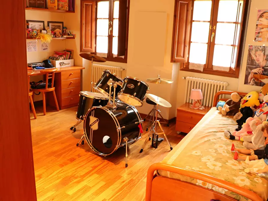 Immagine 29 di Palazzo in vendita  in Via della Forra a Lastra A Signa