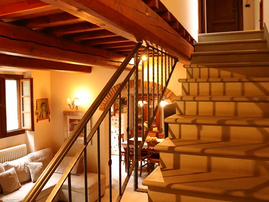 Immagine 34 di Palazzo in vendita  in Via della Forra a Lastra A Signa