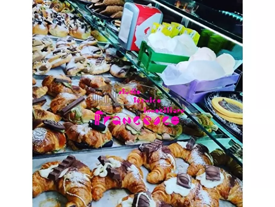 Immagine 2 di Attività commerciale in vendita  in Via degli Olmi a Sesto Fiorentino