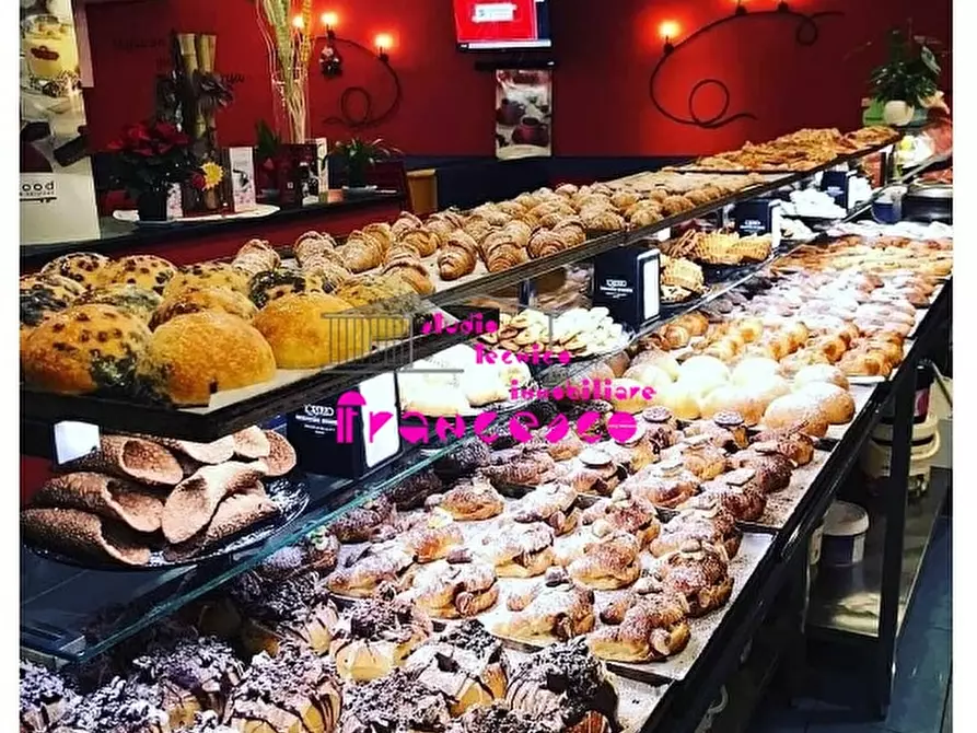 Immagine 10 di Attività commerciale in vendita  in Via degli Olmi a Sesto Fiorentino