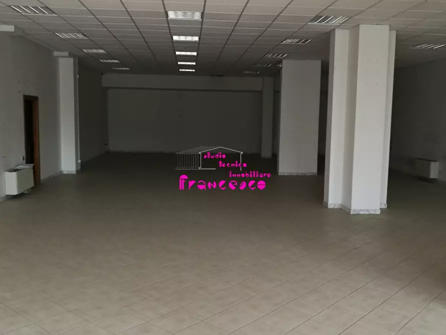 Immagine 3 di Locale commerciale in affitto  in Via Francesco Berni a Empoli