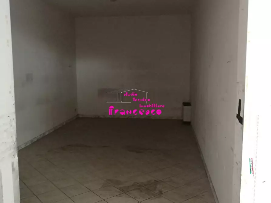 Immagine 6 di Locale commerciale in affitto  in Via Francesco Berni a Empoli