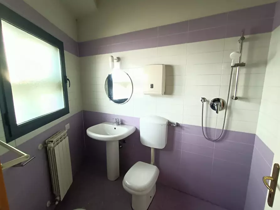 Immagine 10 di Laboratorio in affitto  in Via Pratese a Firenze