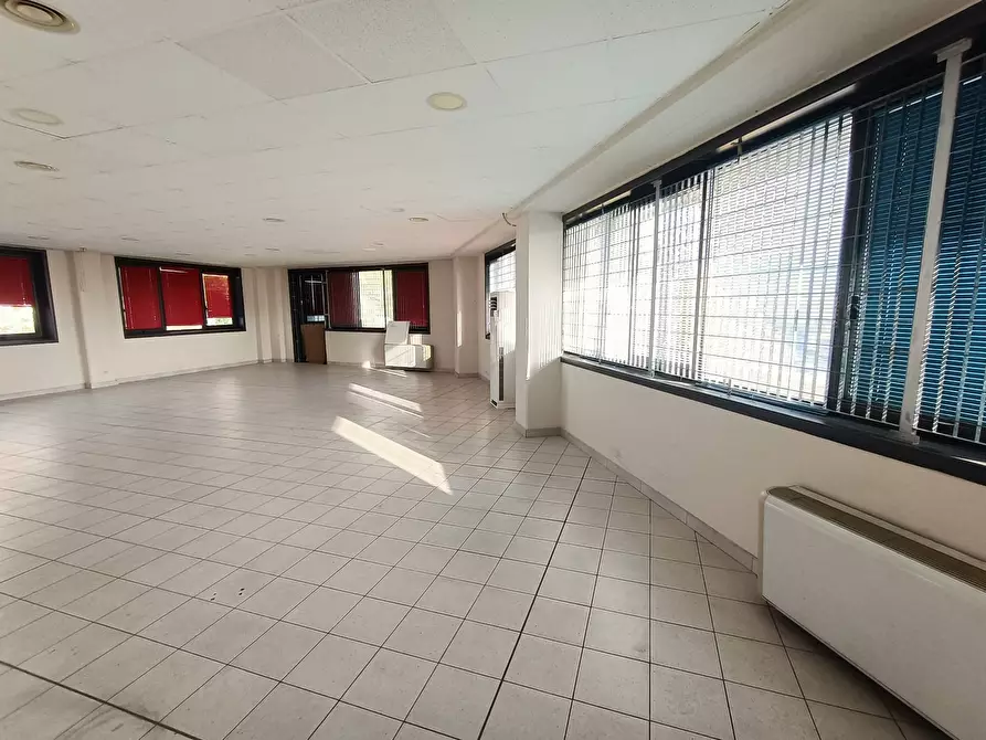 Immagine 4 di Laboratorio in affitto  in Via Pratese a Firenze