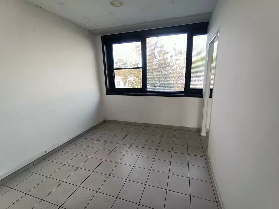 Immagine 8 di Laboratorio in affitto  in Via Pratese a Firenze