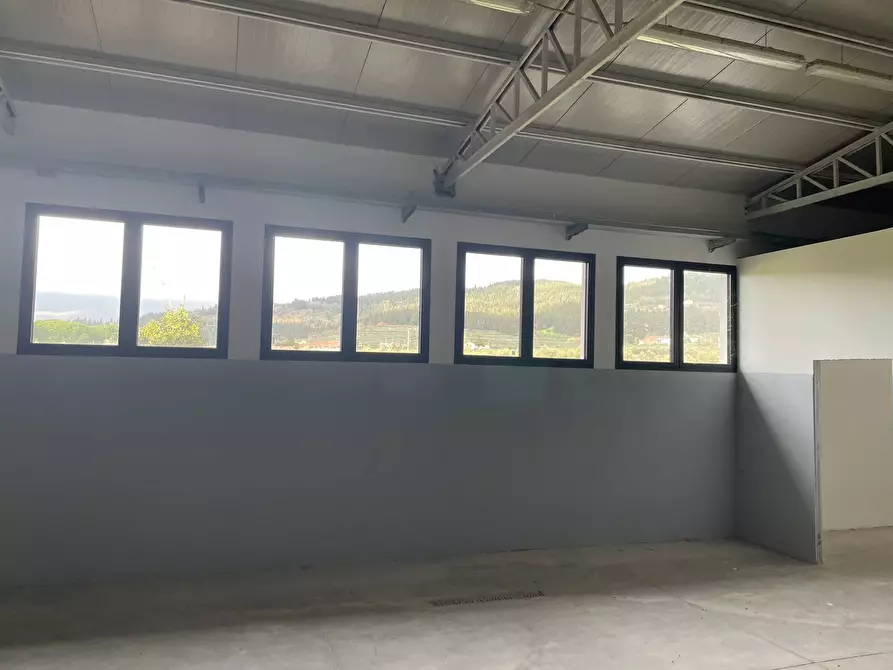 Immagine 9 di Capannone industriale in vendita  in Via Fosco Bessi a Calenzano