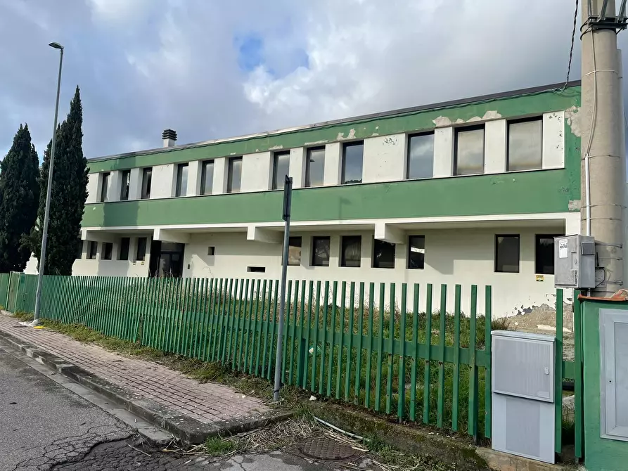 Immagine 1 di Capannone industriale in vendita  in Via Fosco Bessi a Calenzano