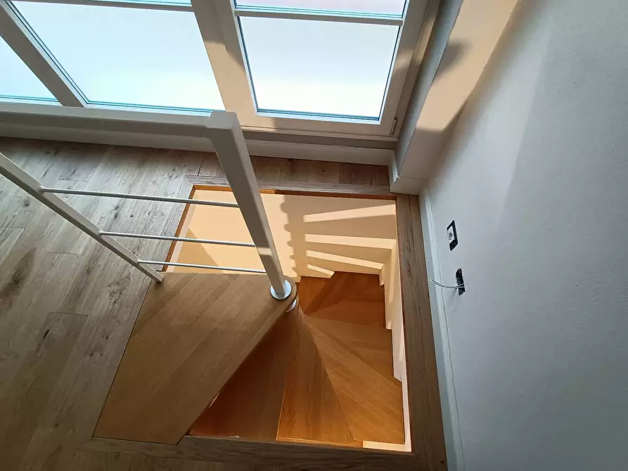 Immagine 6 di Magazzino in vendita  in via Maragliano a Firenze