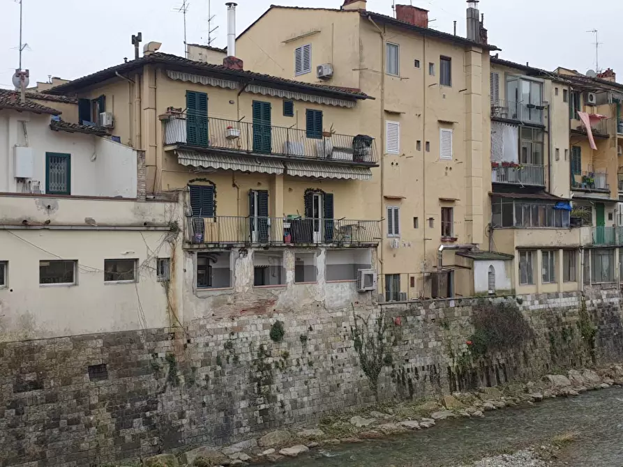 Immagine 11 di Attività commerciale in vendita  in Piazza delle Cure a Firenze