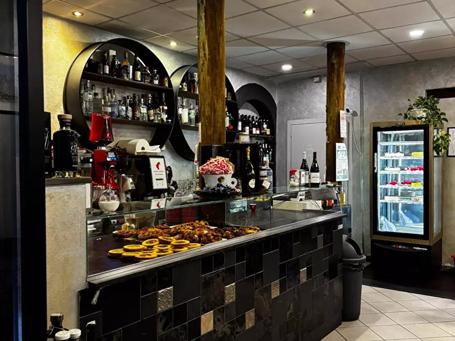 Immagine 1 di Attività commerciale in vendita  in Piazza Garibaldi a San Piero A Sieve