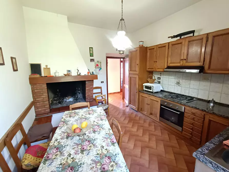 Immagine 3 di Appartamento in vendita  in Via della Repubblica a Impruneta