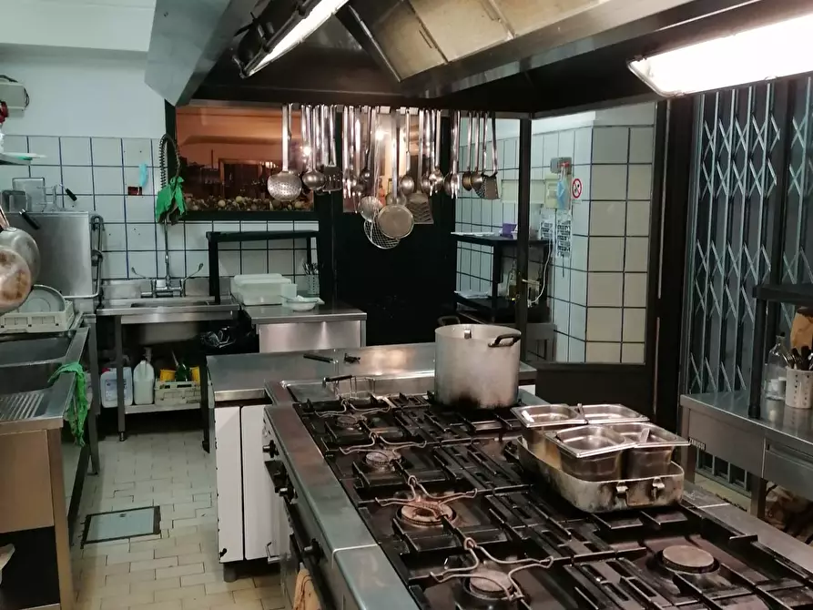 Immagine 11 di Attività commerciale in vendita  in Via di Barberino a Calenzano