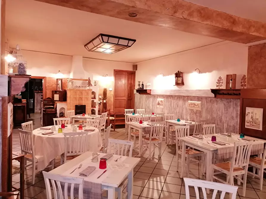 Immagine 1 di Attività commerciale in vendita  in Via di Barberino a Calenzano