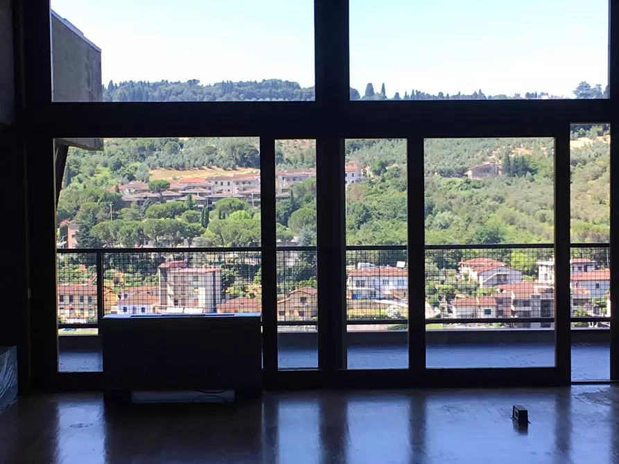 Immagine 14 di Villa in vendita  in via di San Miniato a Signa