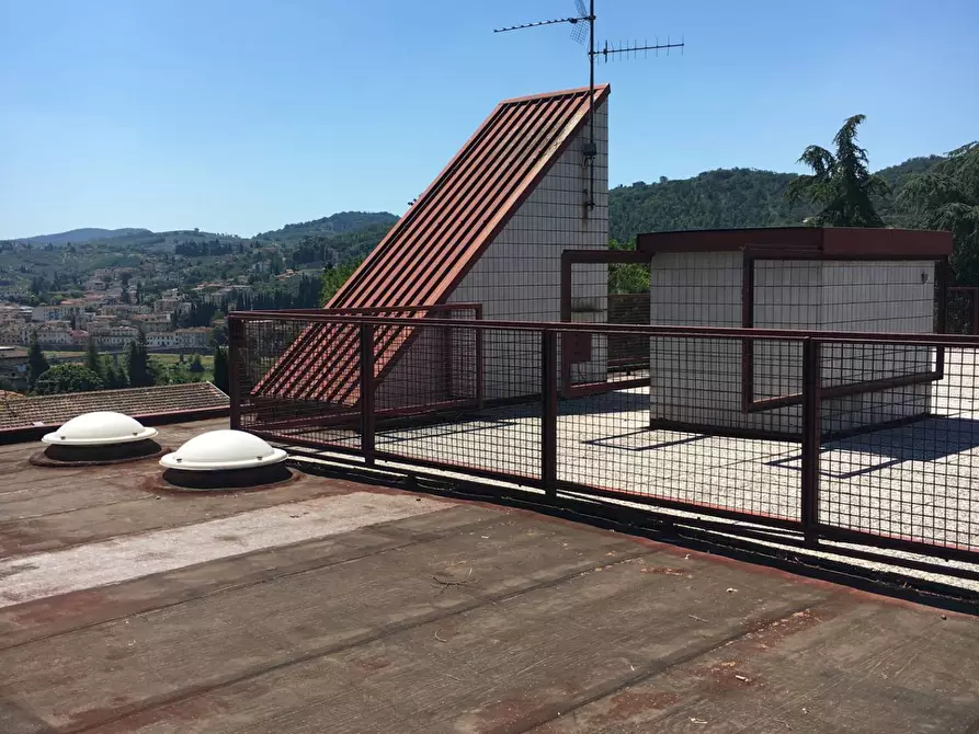 Immagine 26 di Villa in vendita  in via di San Miniato a Signa