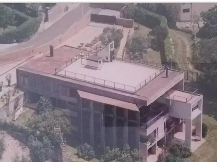 Immagine 39 di Villa in vendita  in via di San Miniato a Signa