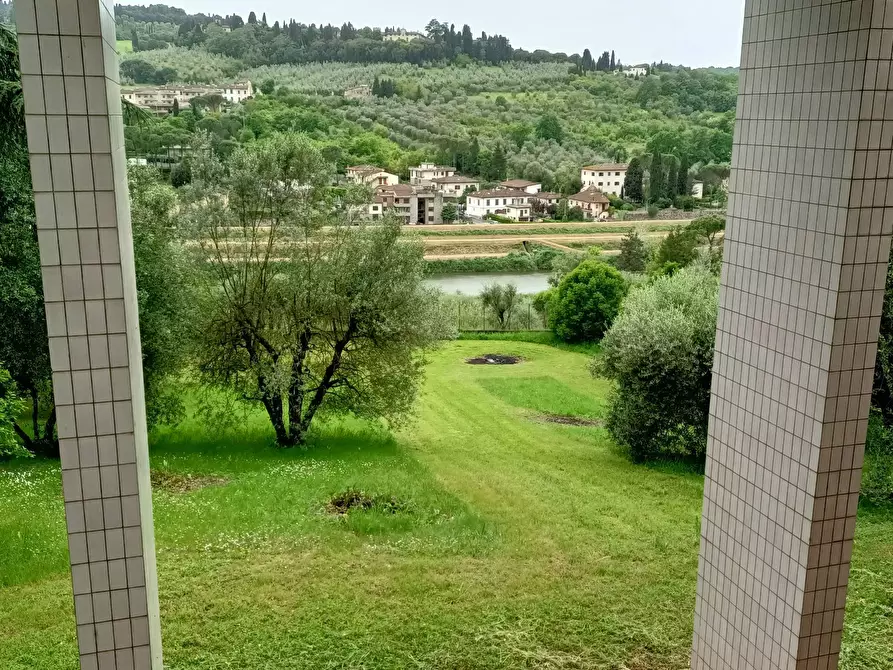 Immagine 7 di Villa in vendita  in via di San Miniato a Signa