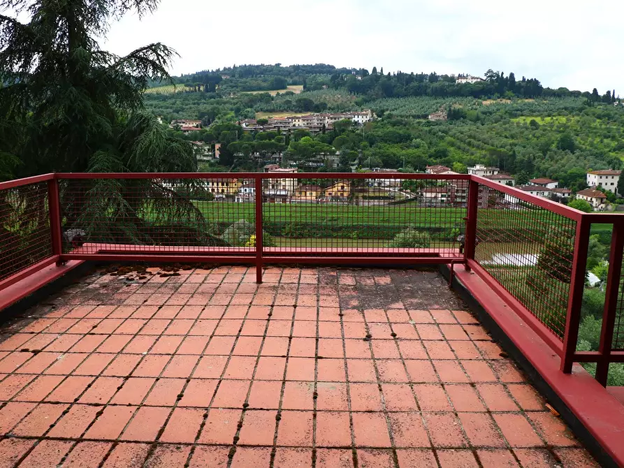 Immagine 24 di Villa in vendita  in via di San Miniato a Signa