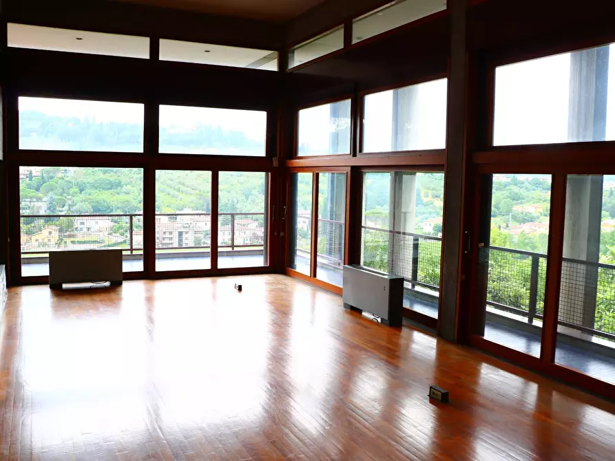 Immagine 10 di Villa in vendita  in via di San Miniato a Signa