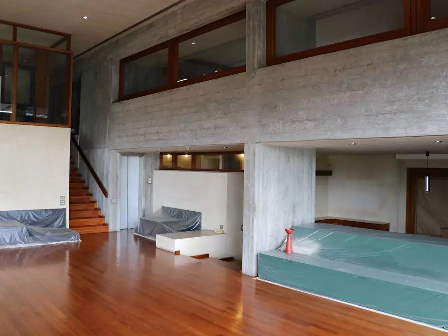 Immagine 13 di Villa in vendita  in via di San Miniato a Signa