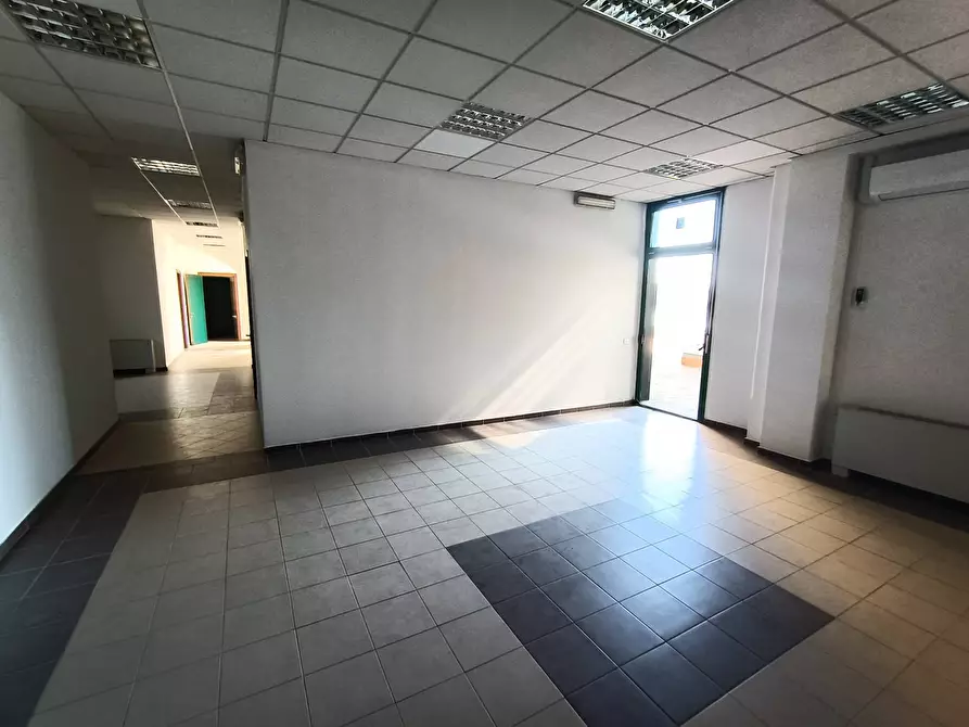 Immagine 5 di Ufficio in affitto  in Via Francesco Berni a Empoli