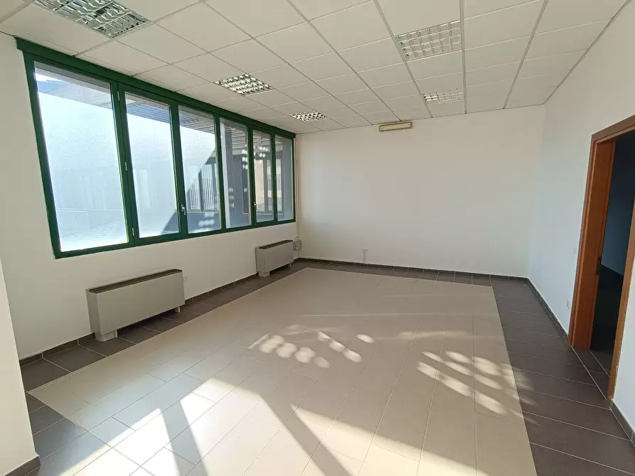 Immagine 8 di Ufficio in affitto  in Via Francesco Berni a Empoli