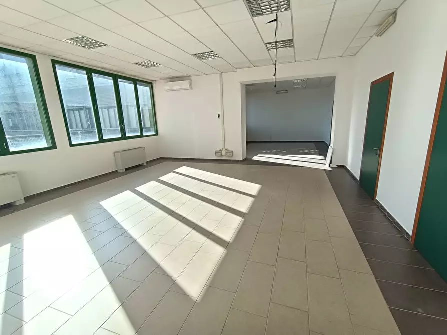 Immagine 10 di Ufficio in affitto  in Via Francesco Berni a Empoli