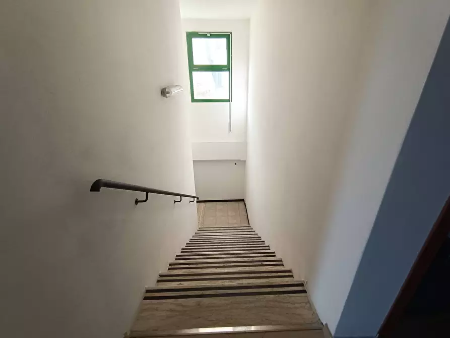 Immagine 15 di Ufficio in affitto  in Via Francesco Berni a Empoli