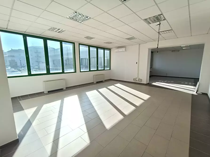 Immagine 9 di Ufficio in affitto  in Via Francesco Berni a Empoli