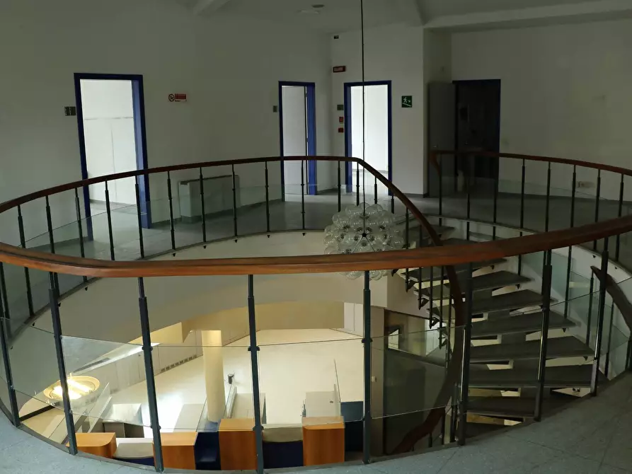 Immagine 15 di Ufficio in affitto  in Via Francesco Berni a Empoli
