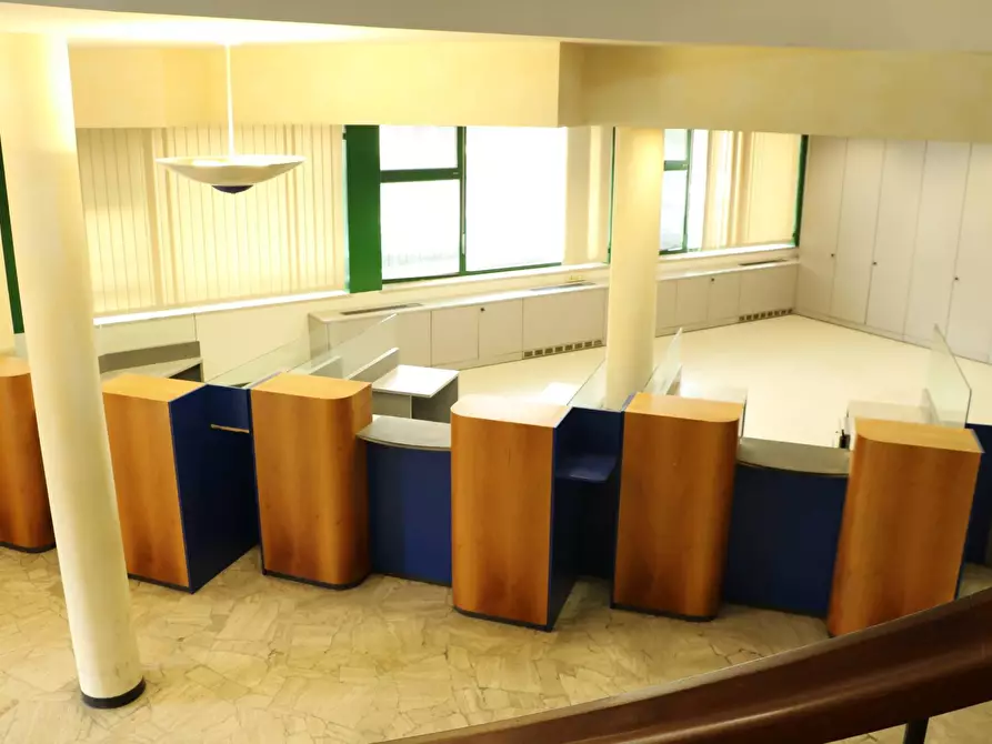 Immagine 16 di Ufficio in affitto  in Via Francesco Berni a Empoli