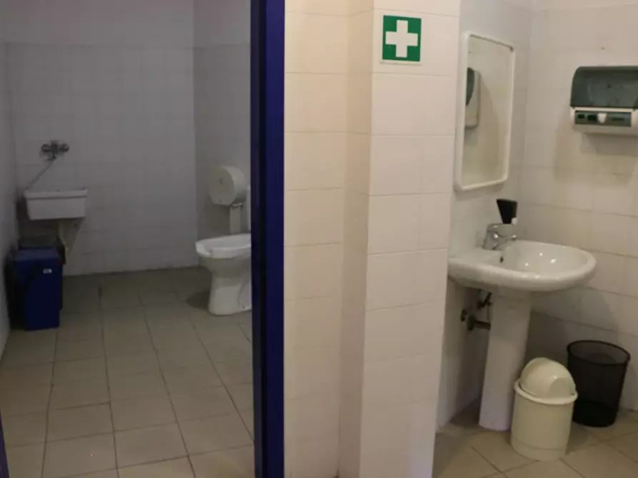 Immagine 27 di Ufficio in affitto  in Via Francesco Berni a Empoli